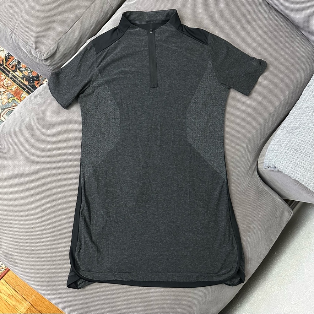 NIKE  ZONAL COOLING GOLF DRESS 1/4 ZIP BACK POCKET SIZE MEDIUM BLACK/GRAY COLOR